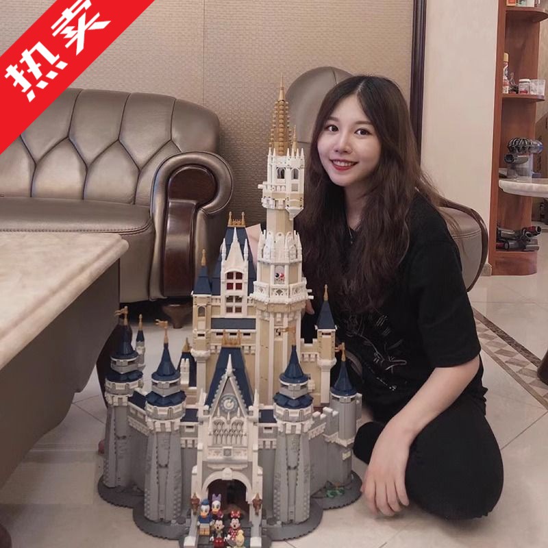 D昩兼容乐高迪士尼城堡女孩系列积木拼装巨大型建筑玩具节日