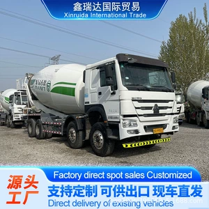 Sinotruk Howo Betonqarışdıran Yük Maşını, Ön Dördtəkərli və Arxa Səkkiztəkərli Kommersiya Sement Qarışdırıcı