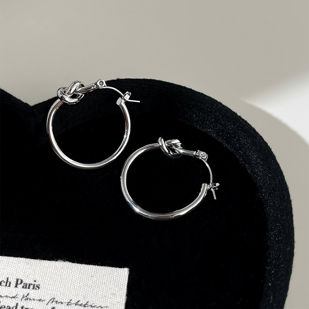 耳语_0000s_0009_组 34.jpg