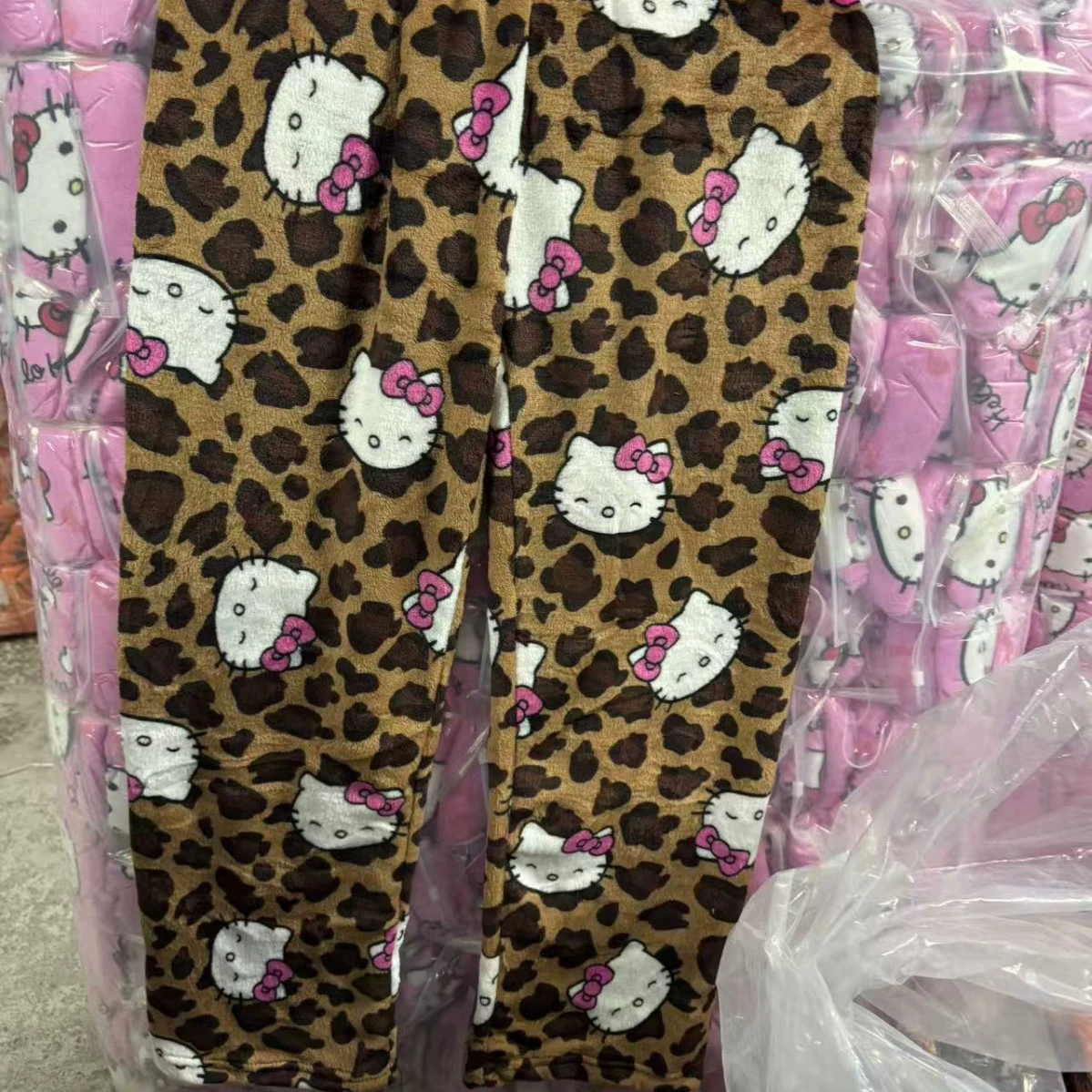 Женские пижамные брюки из флиса с рождественским принтом в европейском стиле, повседневные осенне-зимние фланелевые брюки для дома и улицы.