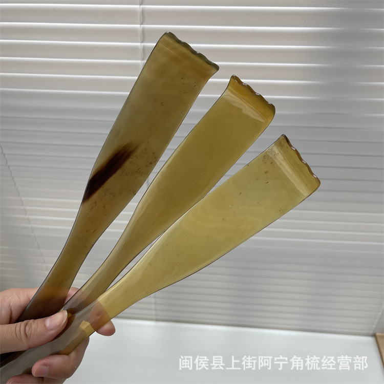 Horn Back Scratcher Full Length Itch Relief Tool Traditional Chinese Wellness Gua Sha Board Back Massager key features
