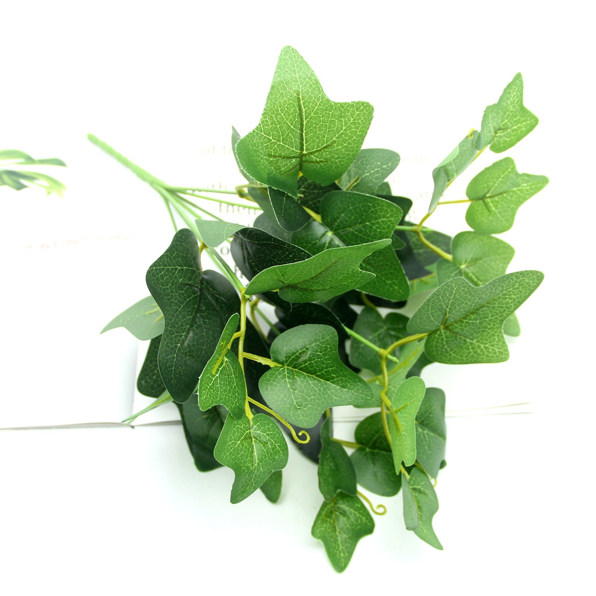 Hojas artificiales verdes tipo potos, decoración para muros, jardines y fondos, hojas plásticas realistas al por mayor