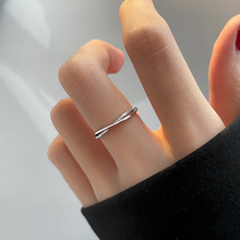 素圈线条交叉戒指女时尚小众设计感ins风个性开口可调节磨砂指环