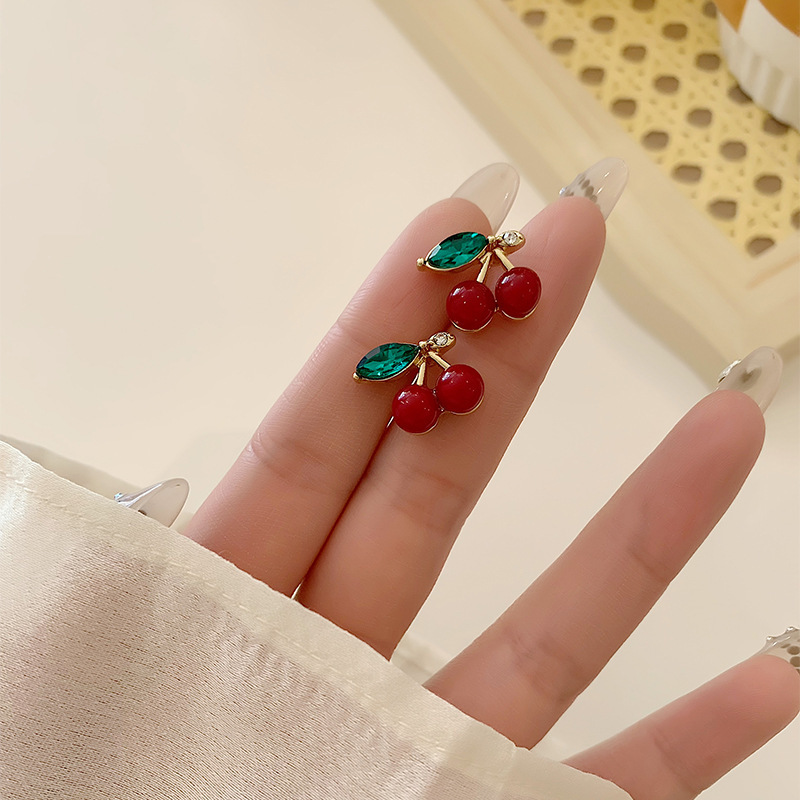 Vintage Red Cherry Ear Studs Trendy Women's Elegant Niche Design Sense Earrings Cute Sweet Earrings No Ear Holes