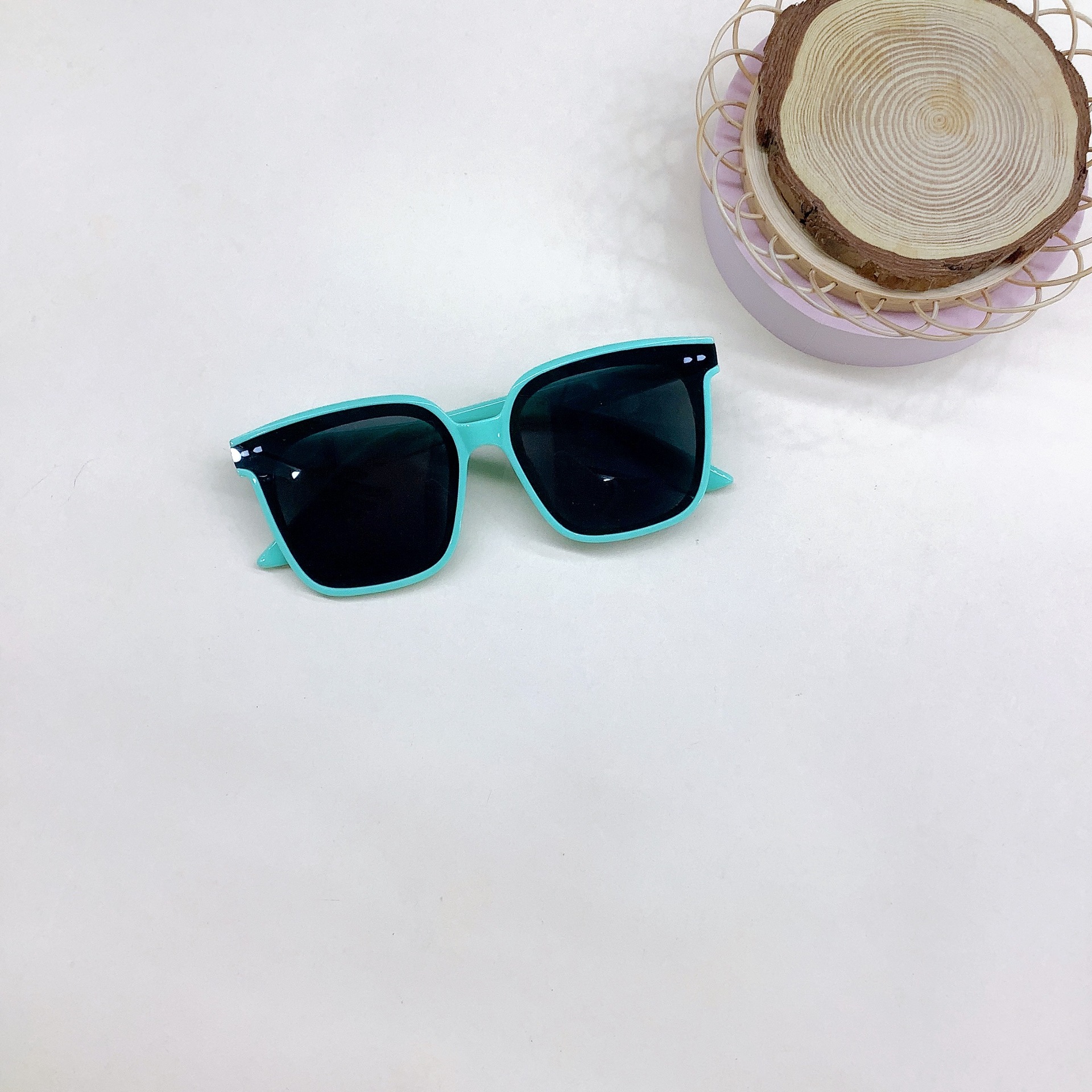 B08BF2E97BDA9675023365DAB379D1