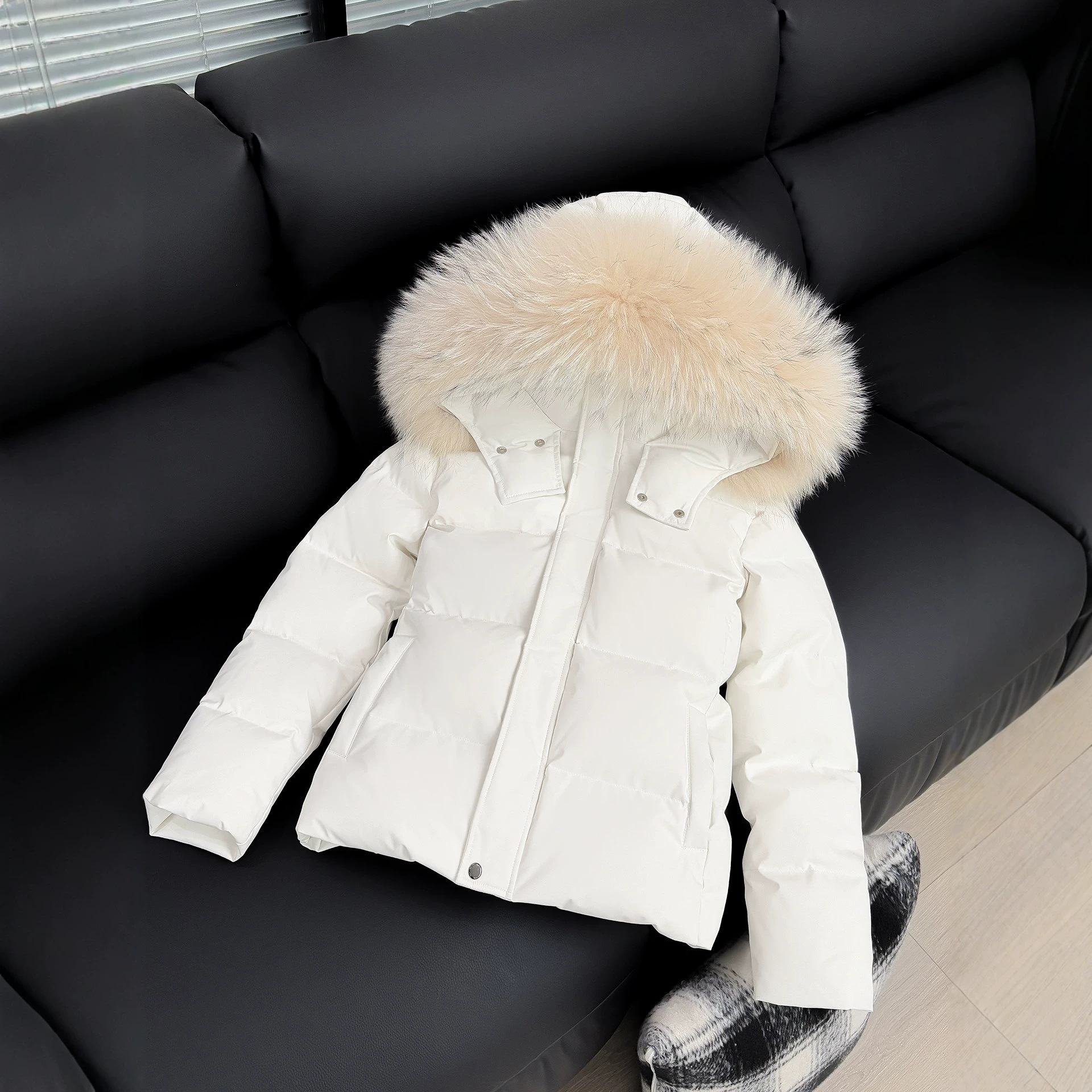 Mingmo 2026 new short down jacket for women, winter, petite size, waist-cinching, genuine raccoon fur collar, 90% white duck down outerwear