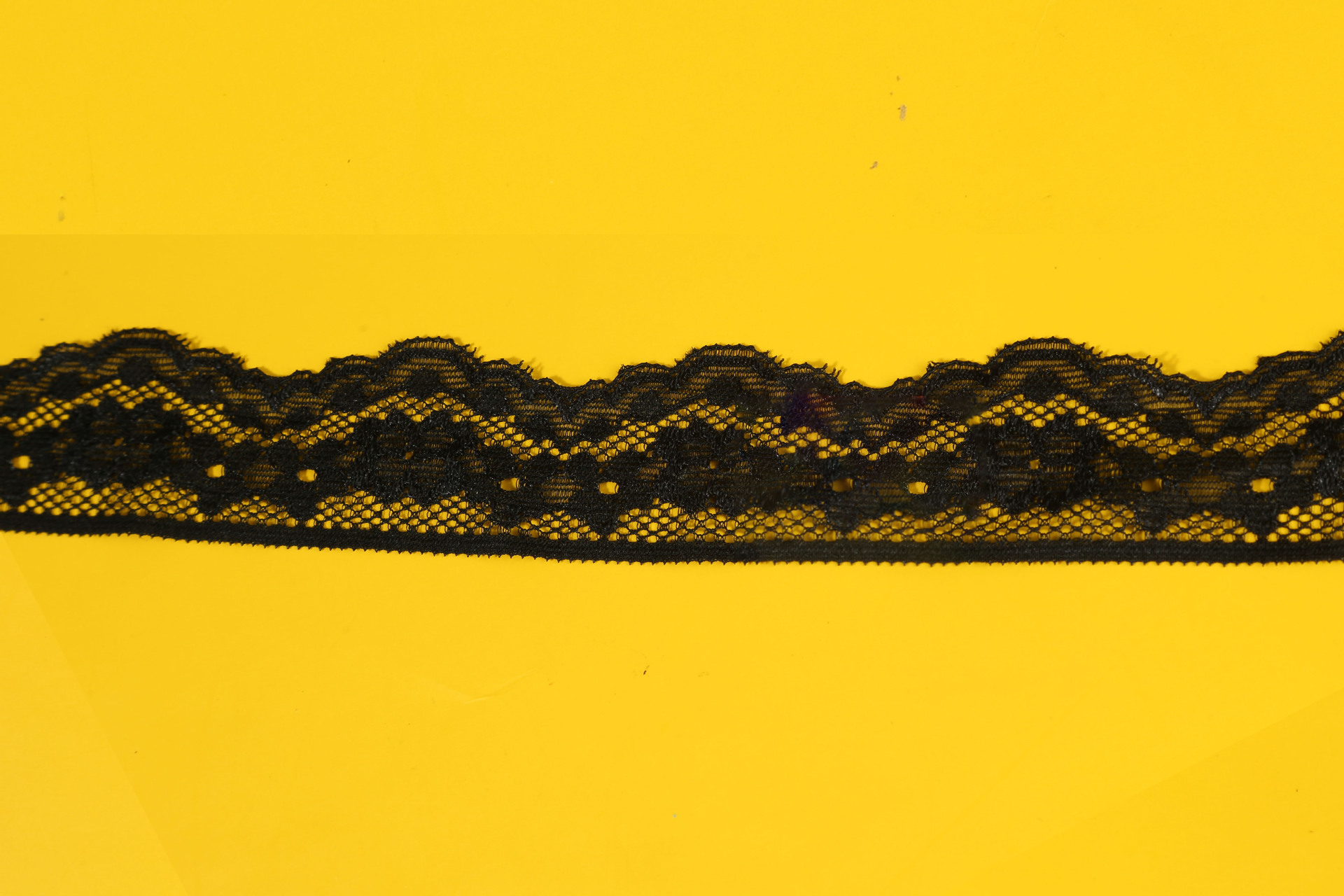 Accesorios de encaje de nylum blanco, decoración hueca de borde ancho de alta gama, cuello, falda, cortina, tela de mesa al por mayor