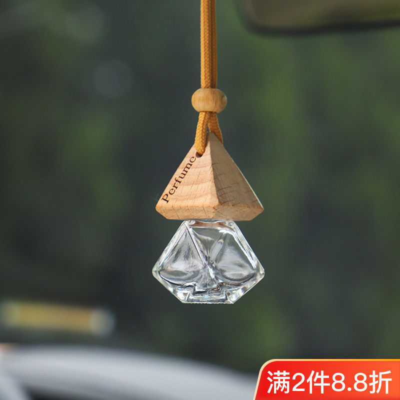 Car perfume bottle pendant Car Rearview mirror pendant diamond empty bottle ins car aromatherapy hanging 8ml sub-pack