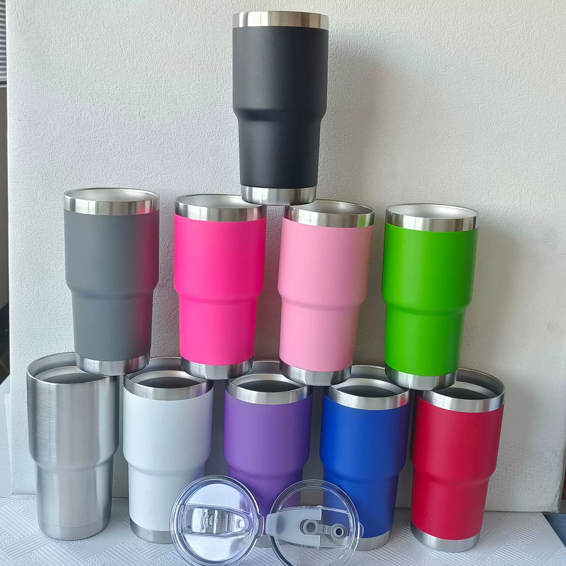 喷塑20oz汽车杯304不锈钢双层保温车载冰霸杯啤酒杯保温瓶