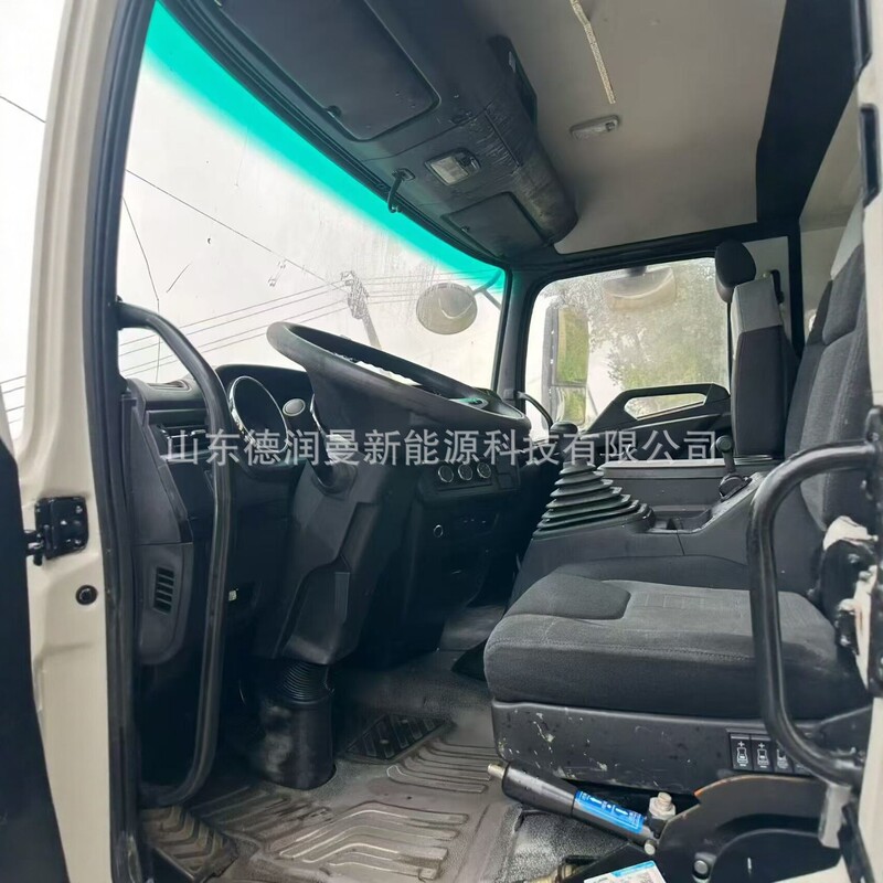 Used Dongfeng Tianjin KR cab assembly, meets China's National VI emission standards, empty cab shell, parts for accident vehicles