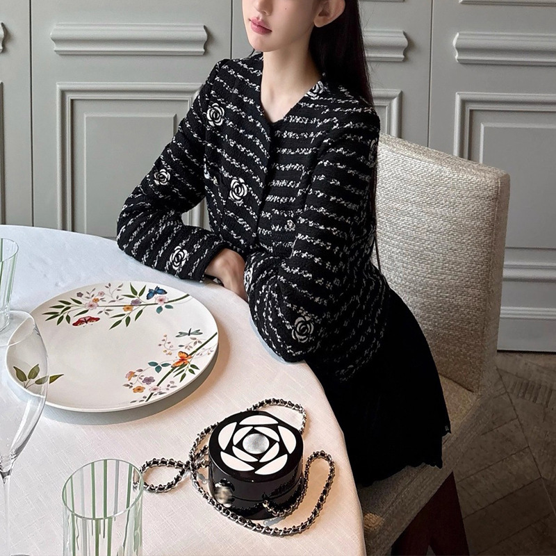 2025秋季新款小香风外套女经典纯色款山茶花刺绣款百搭小个子上衣|undefined