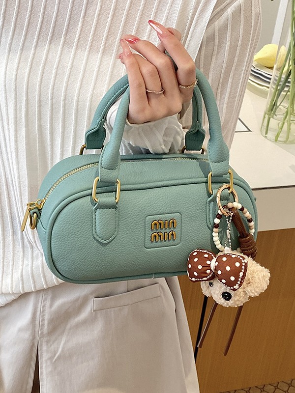 Bolsa de bolos retrógrada 2026 nueva moda ligera de lujo bolso cuadrado bolso de hombro universal