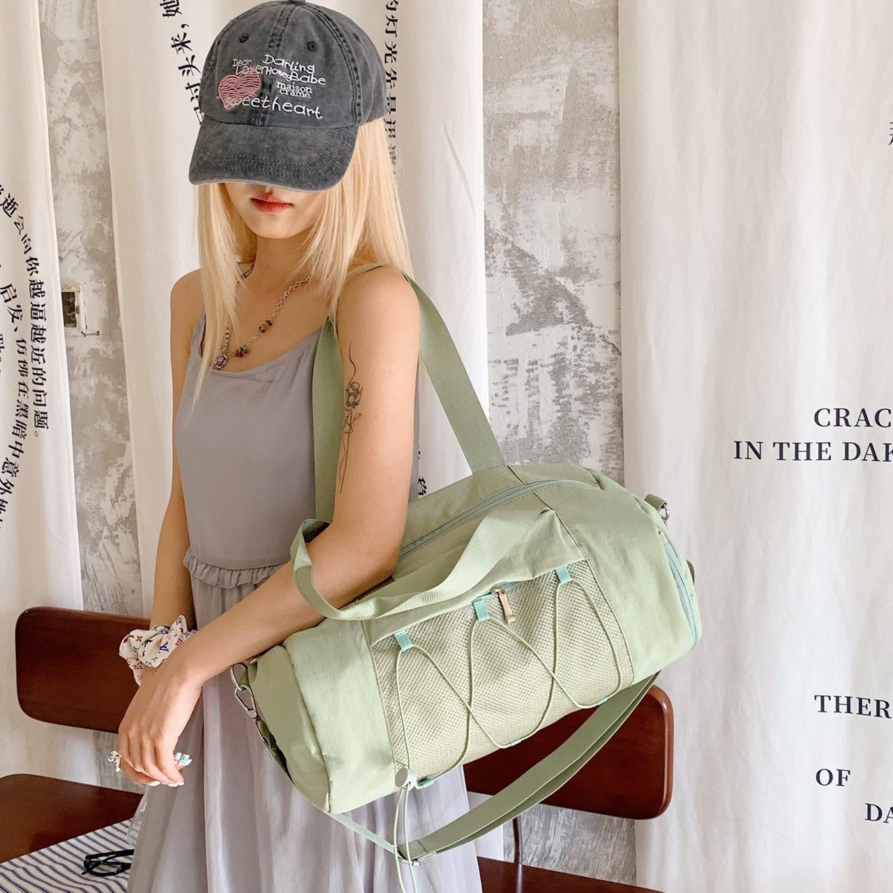 Fashionable new sports and fitness bag with dry and wet separation, multifunctional luggage storage bag, hand-held crossbody carry-on travel bag