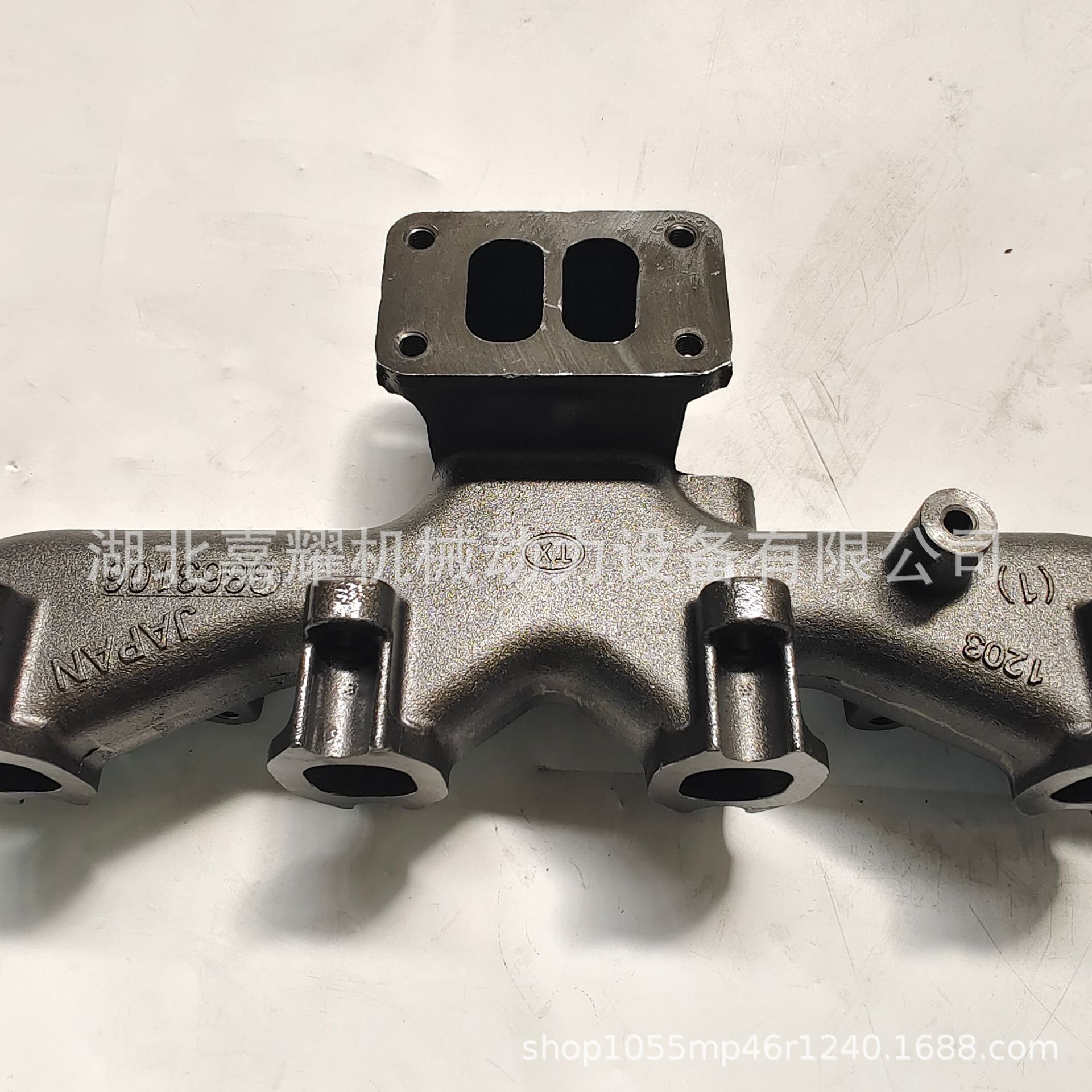 Suitable for Cummins 6BT 6D102 engine parts exhaust manifold 3863106