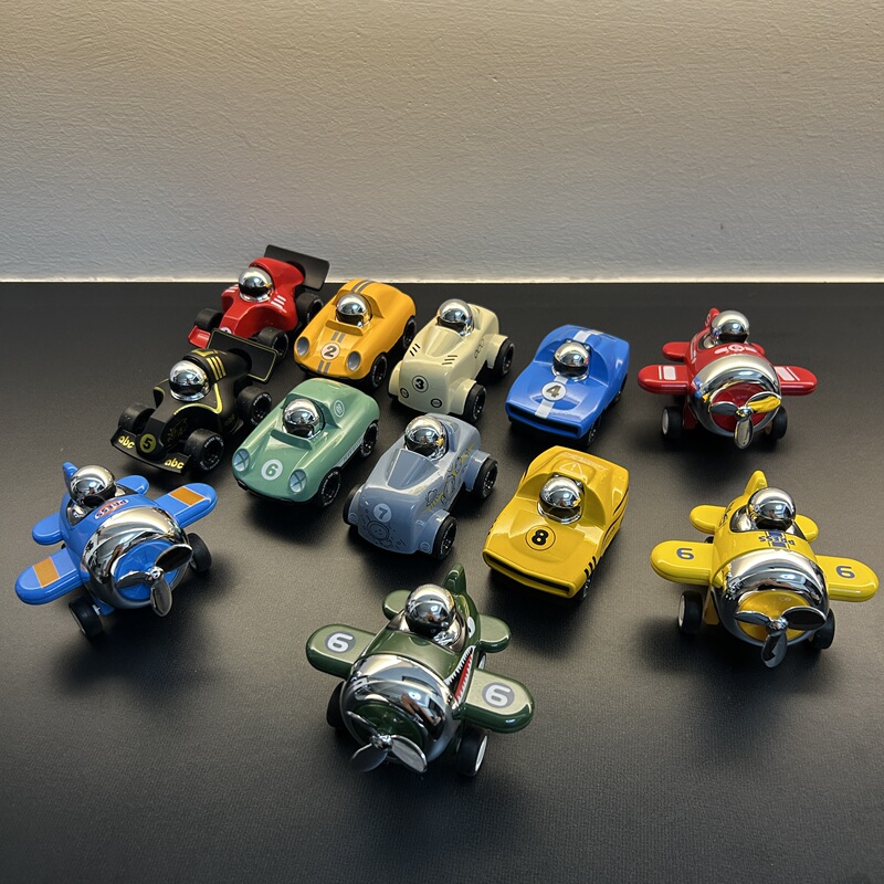 Mini Alloy Car Press Scooter Scooter Airplane Model Ornaments Children's Toys Car Racing