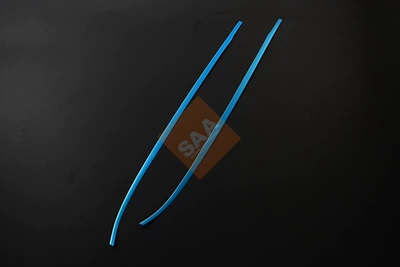 Şüşə kənarı xromları/moldingləri: stainless steel car - front-windshield-trim-blue-1600