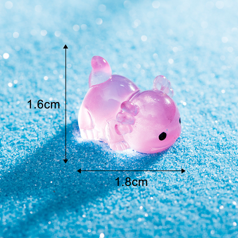 Hexagonal dragon-light-in-the-dark version / Organisms in the ocean