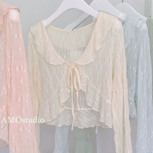 Apricot -colored single shirt