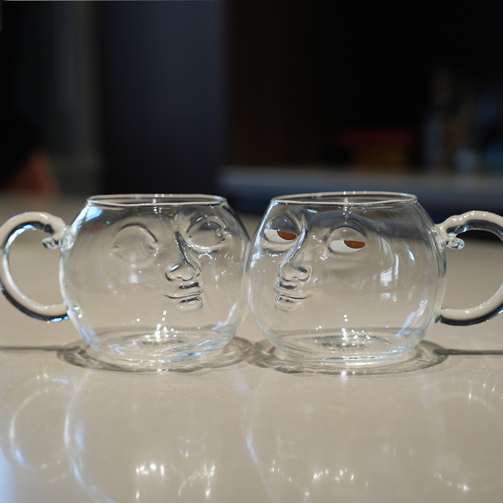 Creativo y extraño copas de copas cop