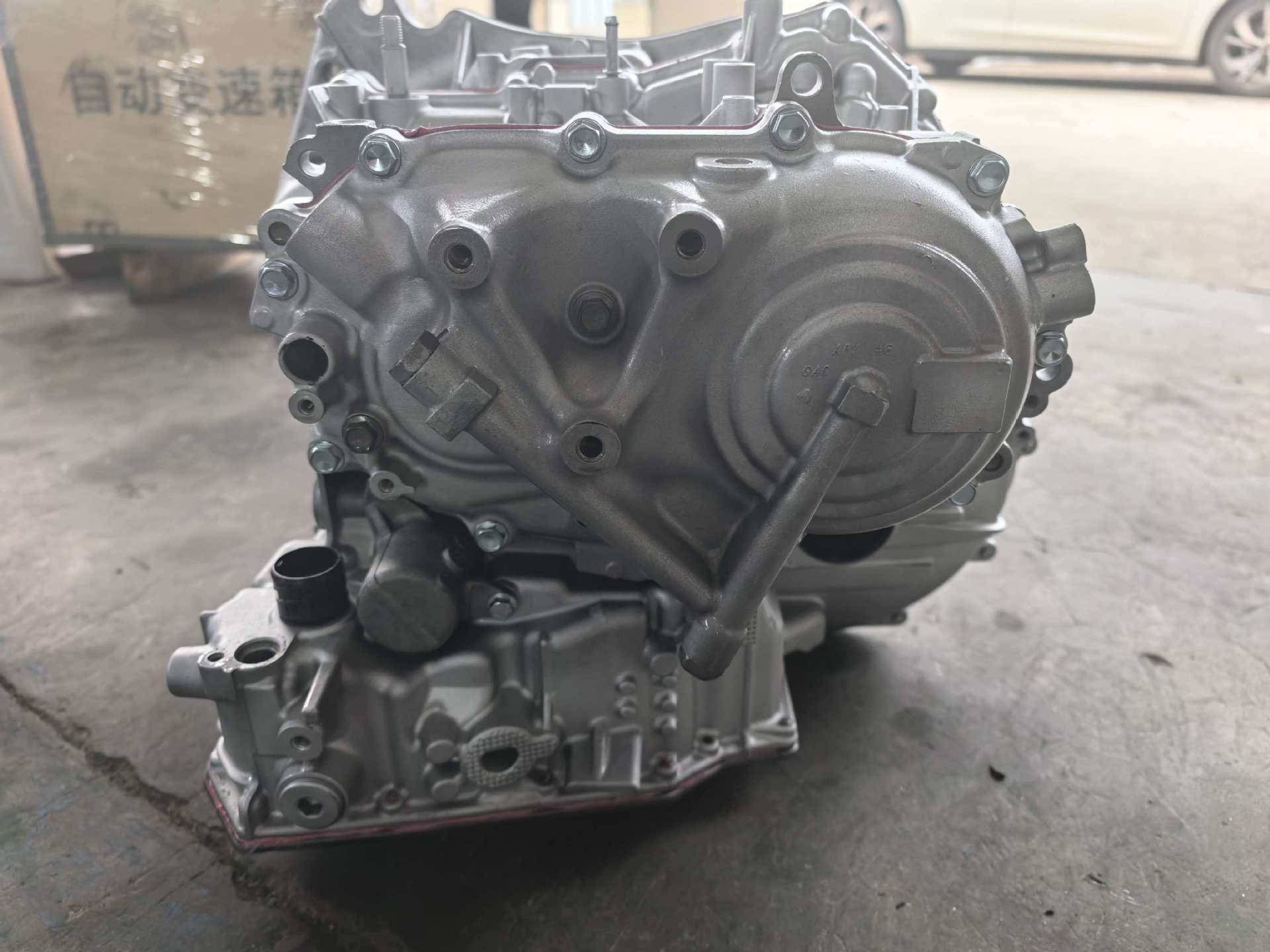 Directly Supplied from the Manufacturer, Suitable for Nissan Sylphy 1.8t Gearbox Ctv Assembly Jf015E Automatic Transmission Assembly