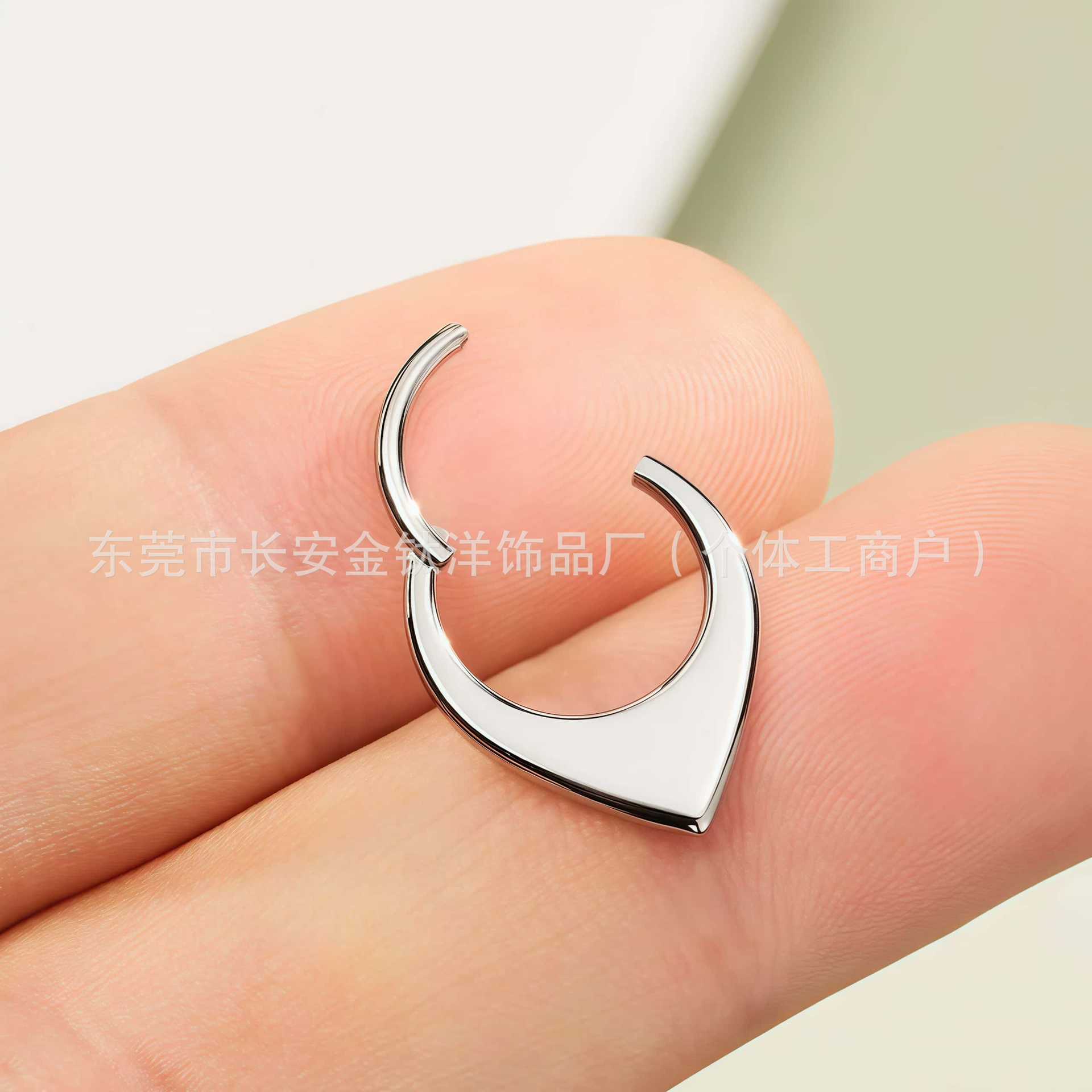 F136 Titanium Heart-Shaped Smooth Ear Cuffs, Nose Rings, Seamless Closed Rings, G23 Titanium Alloy Piercing Jewelry detail image 7