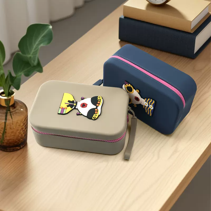 亚马逊新品硅胶收纳袋防尘防水收纳大容量收纳包个性女神手拿包