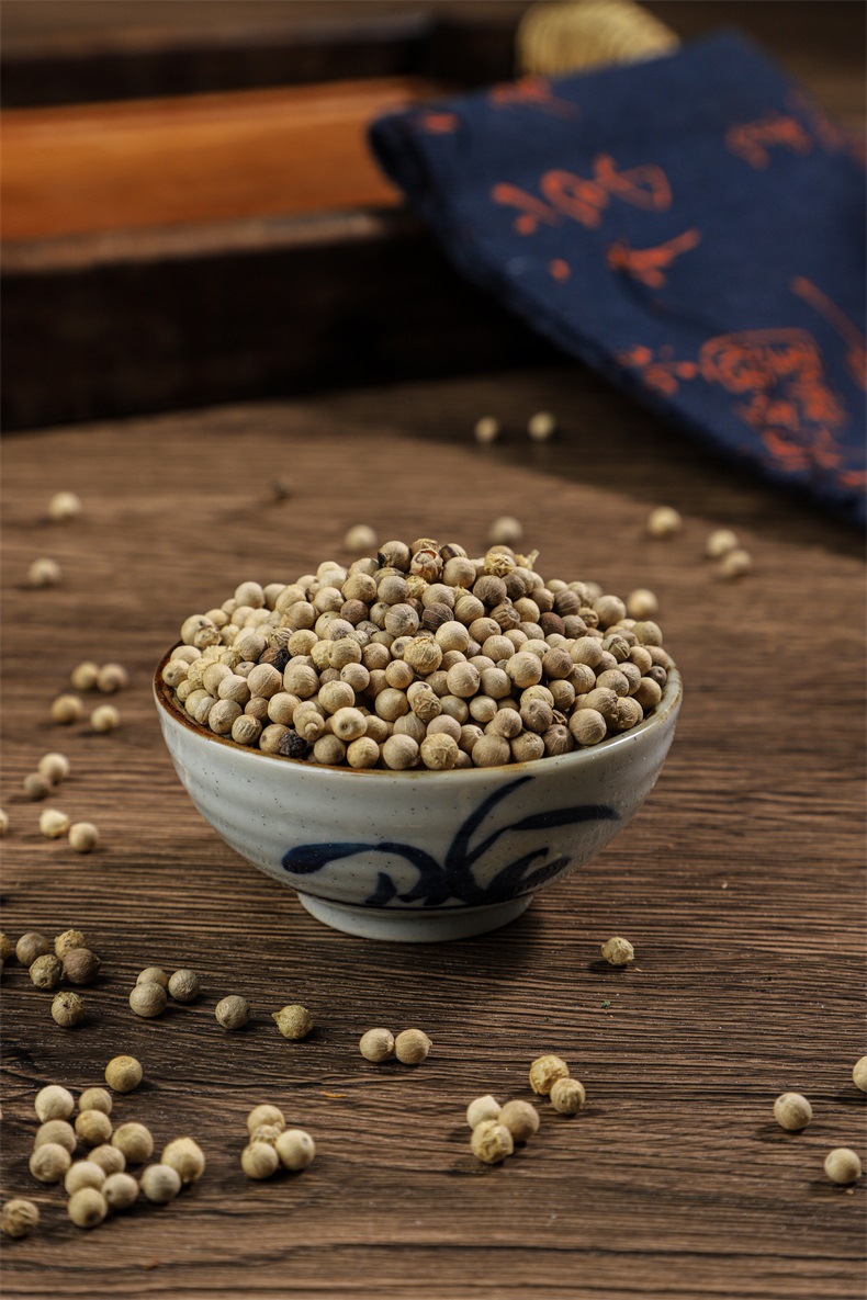 White Peppercorns Bai Hu Jiao 500g Dried Hainan Whole Pepper Grains for Cooking Marinades and Herbal Tea key features
