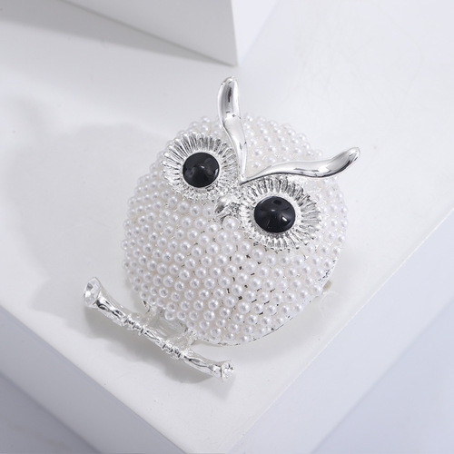 New hot-selling Korean jewelry owl cute cartoon corsage alloy electroplated pearl corsage factory direct sale