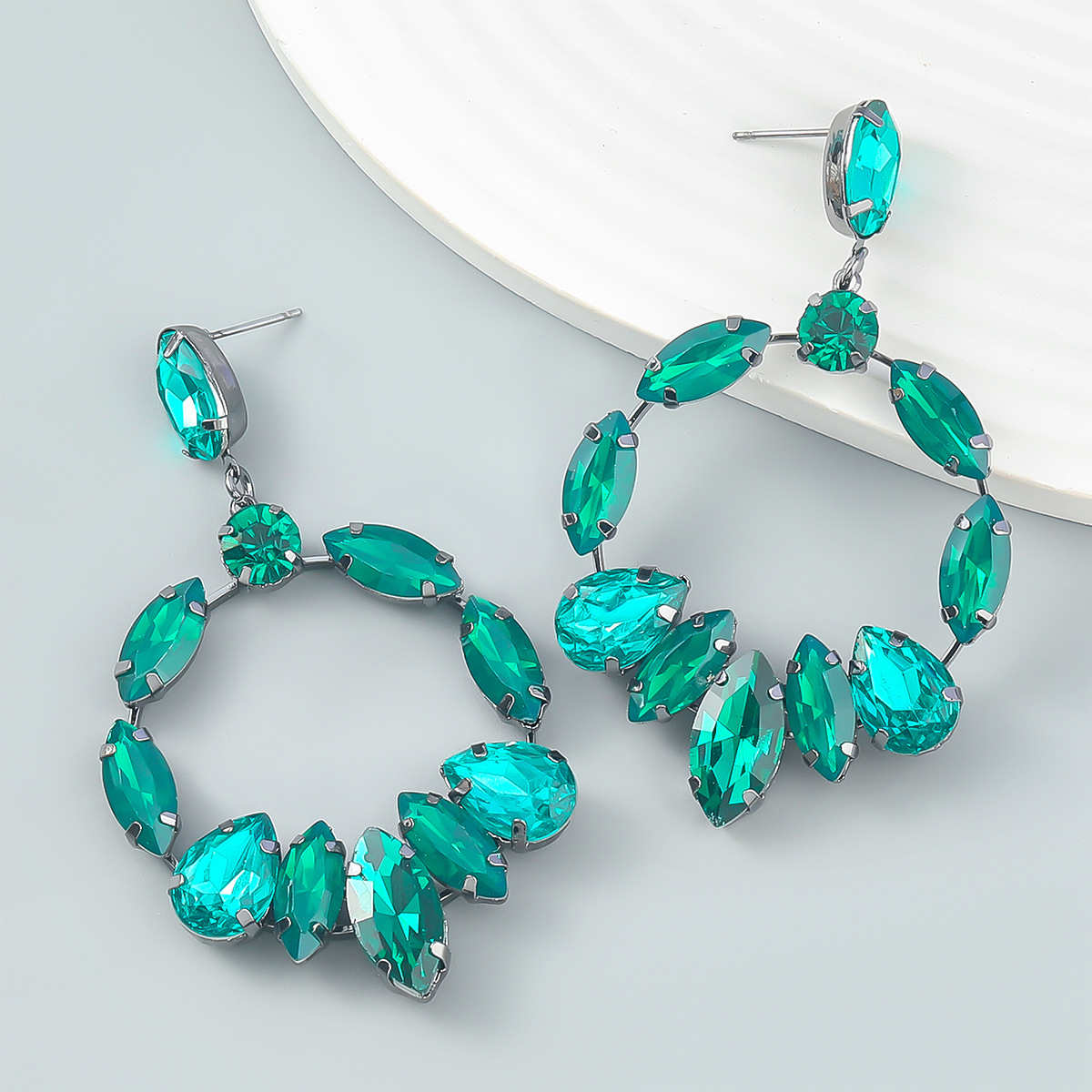 Fashion Green Alloy Diamond Cutout Round Stud Earrings