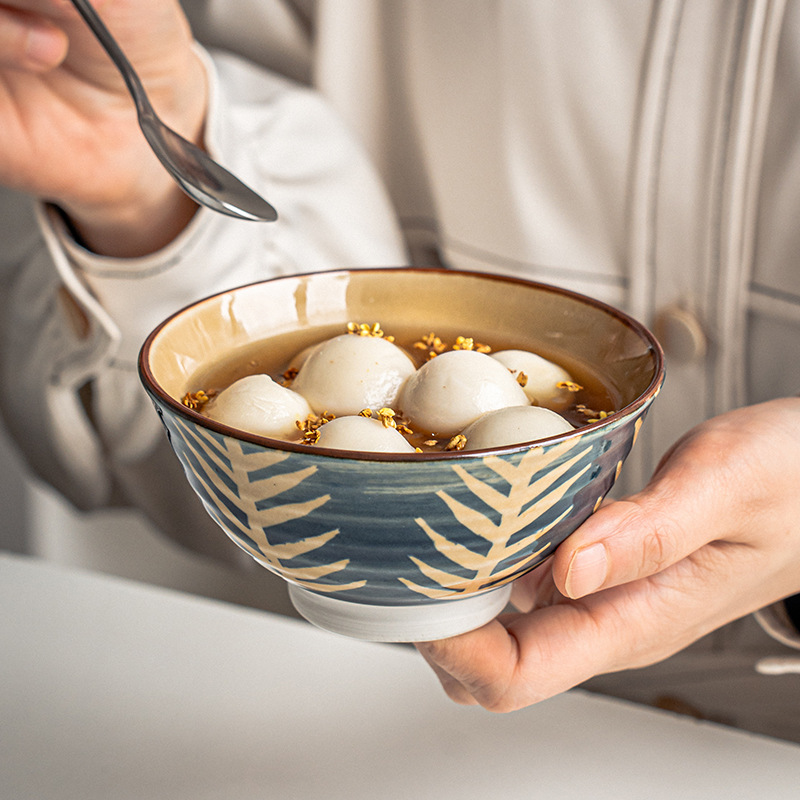 Olvídate de la preocupación de la hierba tazón de cerámica de arroz de pies altos tazón de arroz de estilo japonés tazón de mesa tazón de comida de vacaciones felices en la casa tazón exportación transfronteriza