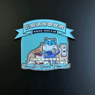 盒马鲜生济南金属徽章定制磁铁冰箱贴胸针定做sedex认证FAMA工厂