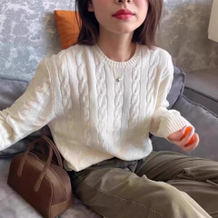 圆领麻花毛衣女2025新款内搭长袖上衣外穿韩系显瘦简约纯色针织衫