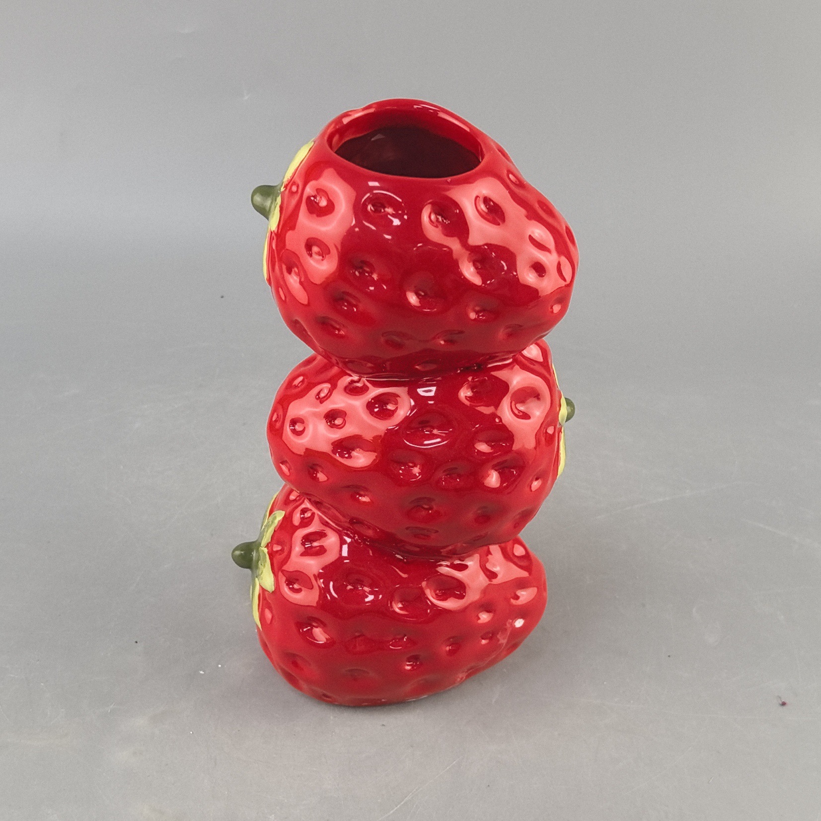 Nuevas frutas creativas limón fresas tres vasos de cerámica pequeños arreglos de flores frescas decoración de escritorio simple para el hogar