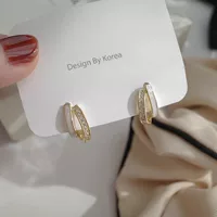S925 серебряные иглы корейские серьги простой темперамент ниша личность 2023 новые высококачественные серьги с чувством женские серьги оптом
