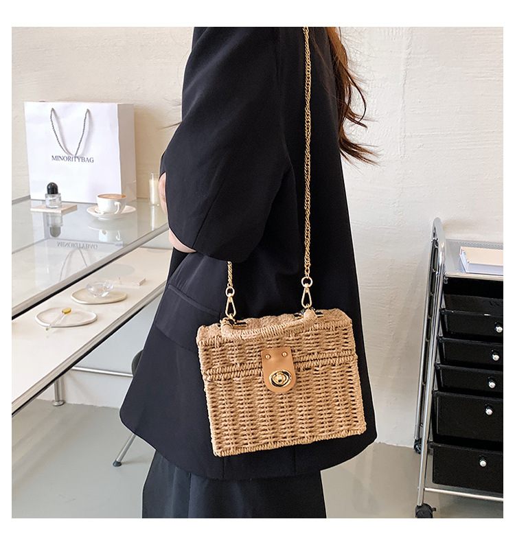 Streetwear Solid Color Square Buckle Square Bag display picture 2