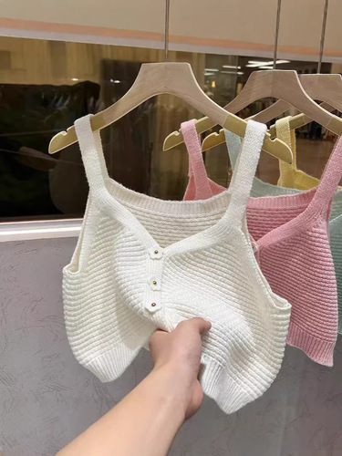 Girls 'gentle style knitted vest vest early spring 2026 new style small sling, horse clip, fashionable jacket