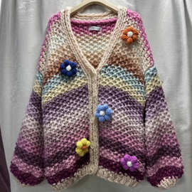亚马逊秋冬新款欧美风纯手工彩虹条纹撞色花朵毛衣外套女sweater