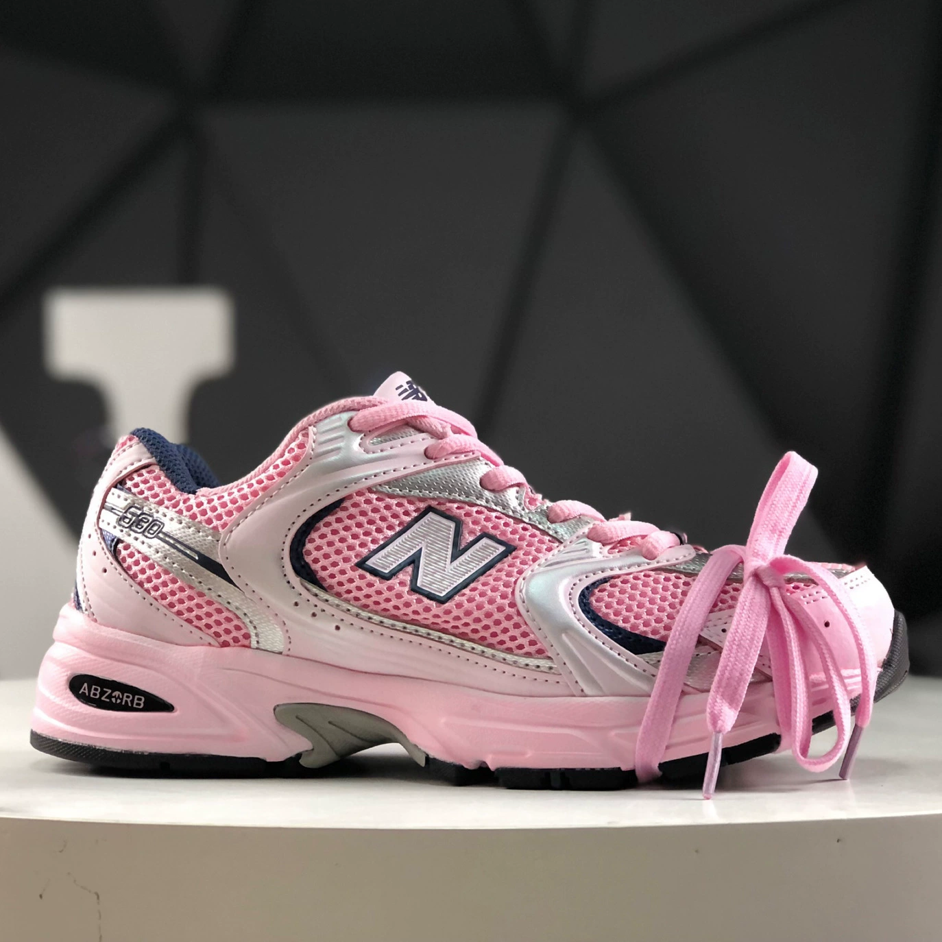 Чистые оригинальные кроссовки NB MR530 для папы, легкие кроссовки в стиле ретро с дышащей сеткой, пара повседневных спортивных туфель для путешествий