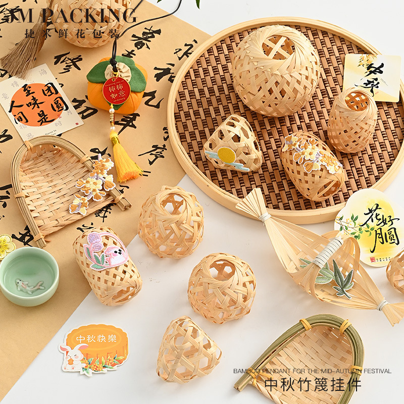 Año Nuevo bambú pequeño colgante linterna hecha a mano DIY material de cuerda colorida linterna Festival de Primavera auspiciosa escoba colgante