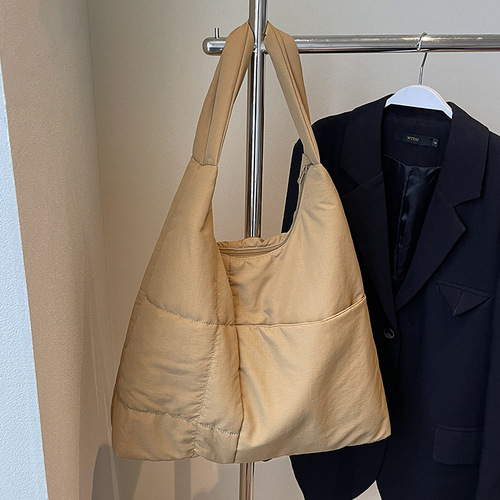 Women's Large Capacity Tote Bag, Commute-Friendly, Versatile Single Shoulder Bag, Student School Crossbody Bag, Soft and Plush Nylon Fabric Bag