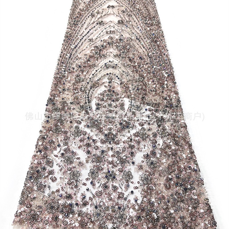 Fabricante de lujo bordado a mano Peacock Tail red tela de encaje de plata cristal perlas adornos formales tela de vestido de baile