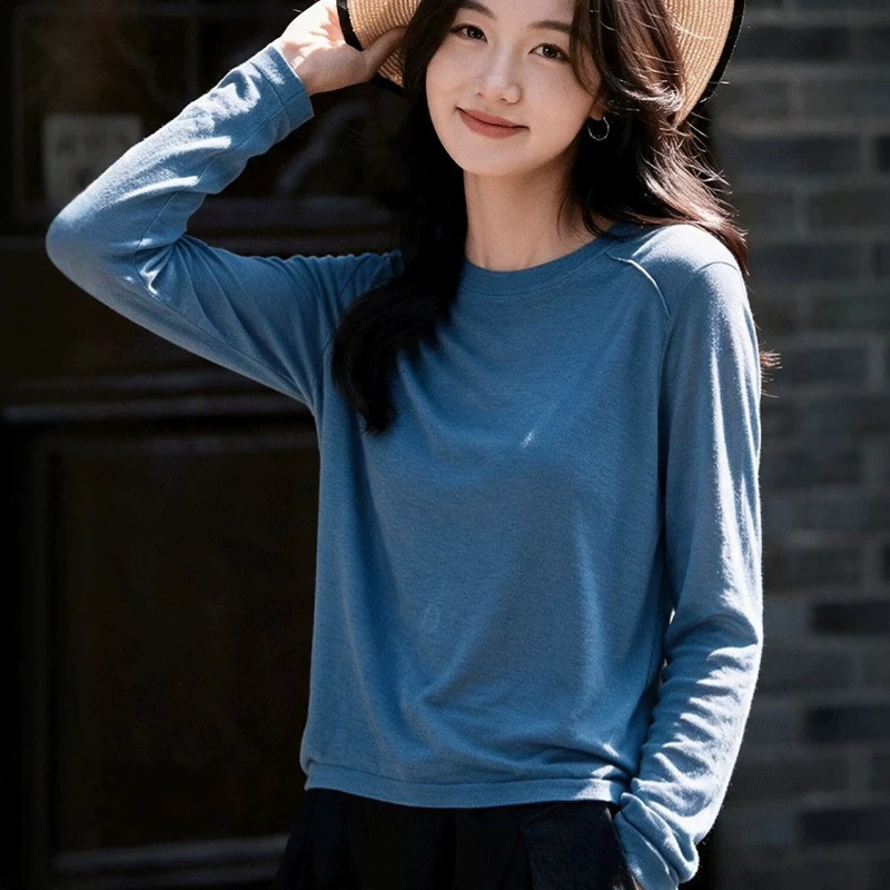 Colorful water-soluble wool, soft and lightweight, slightly dropped-shoulder knit sweater for women, round neck, long sleeves, solid color, pullover, autumn base layer