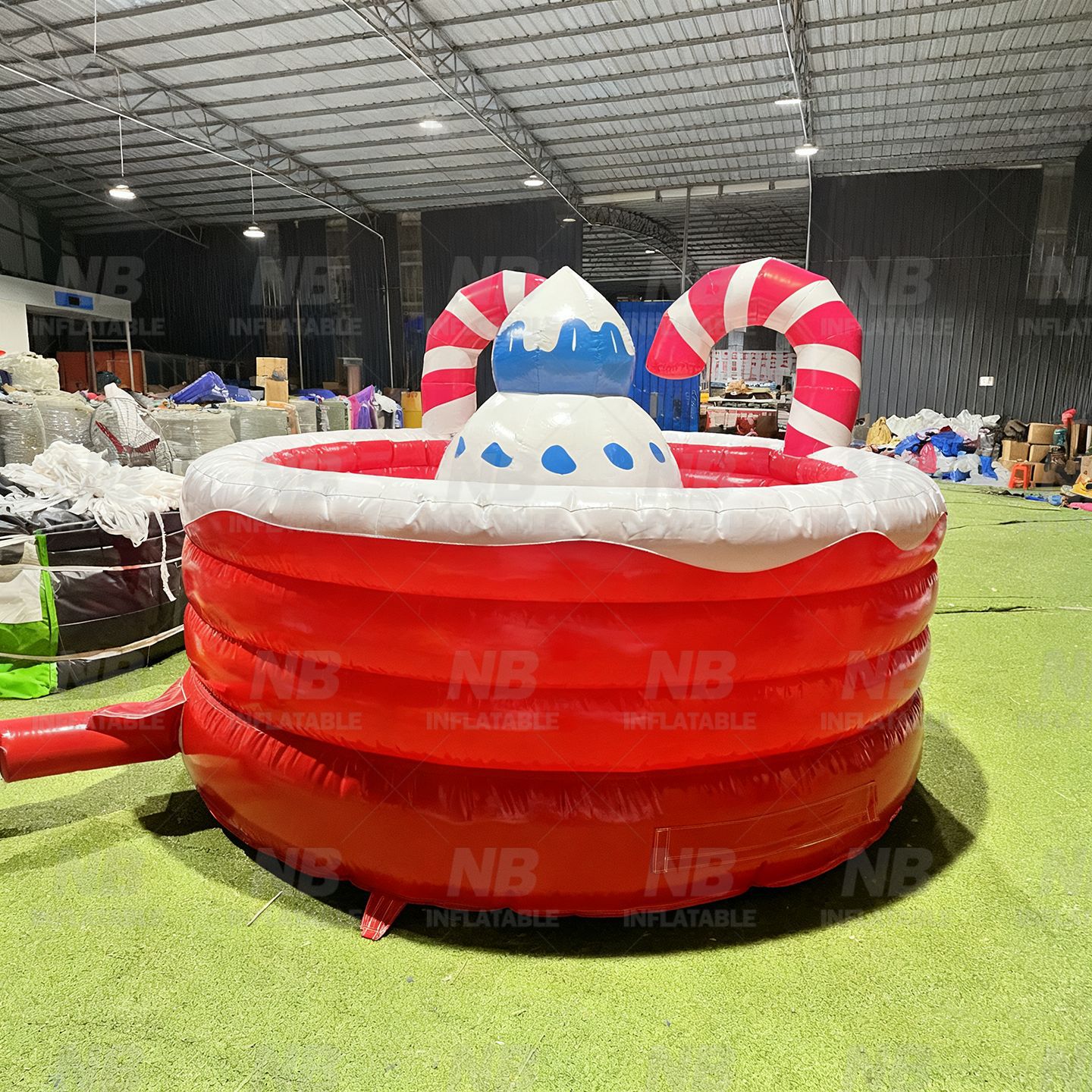 Castillo inflable al aire libre gran cabina deslizante niños saltando cama muñeco de nieve Navidad saltando cama cola deslizante parque de atracciones