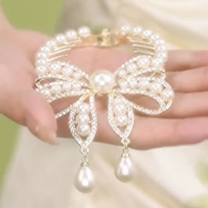 진주 다섯 잎 흰색