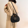 Winter trend underarm bag, one-shoulder bag, bright catchy style, Korean style