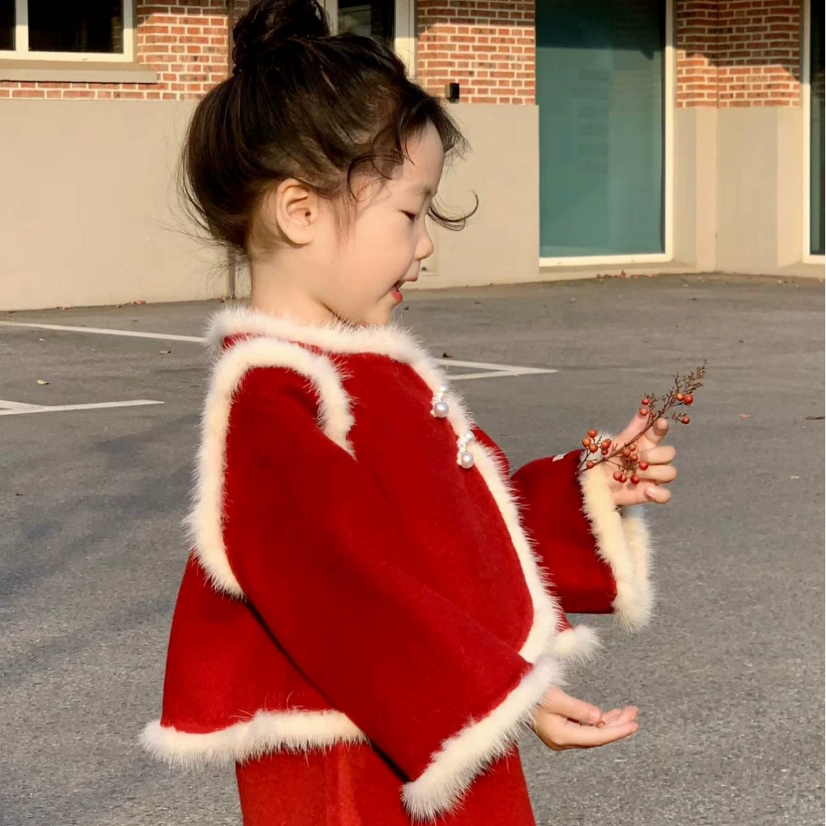 Новогодняя одежда в китайском стиле Зимняя Красная старинная Одежда для девочек с пряжкой меховой кромкой жилет платье Новогоднее Приветствие одежда костюм прилив