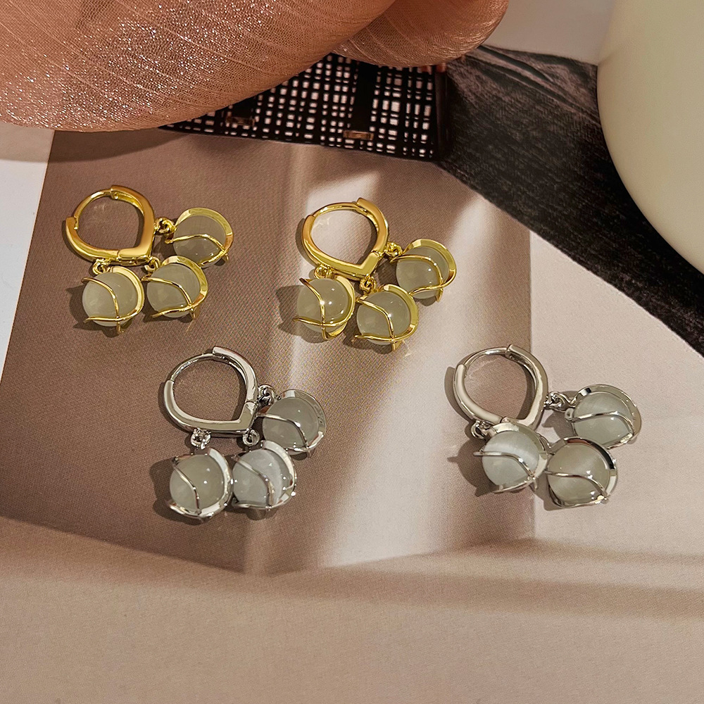 Frau Elegant Geometrisch Kupfer Opal Ohrringe Inlay Drop Ohrringe display picture 4