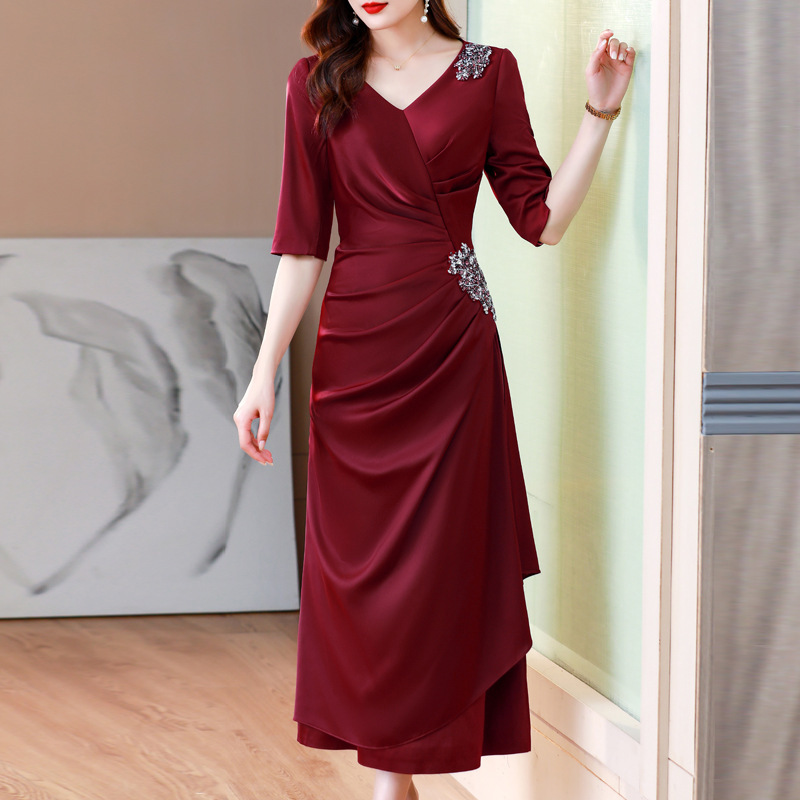 Grandma Xi's Wedding Banquet Burgundy Dress Skirt 2023 Autum New Mother's Wear Fashion Retro Slim Mid-Length Skirt