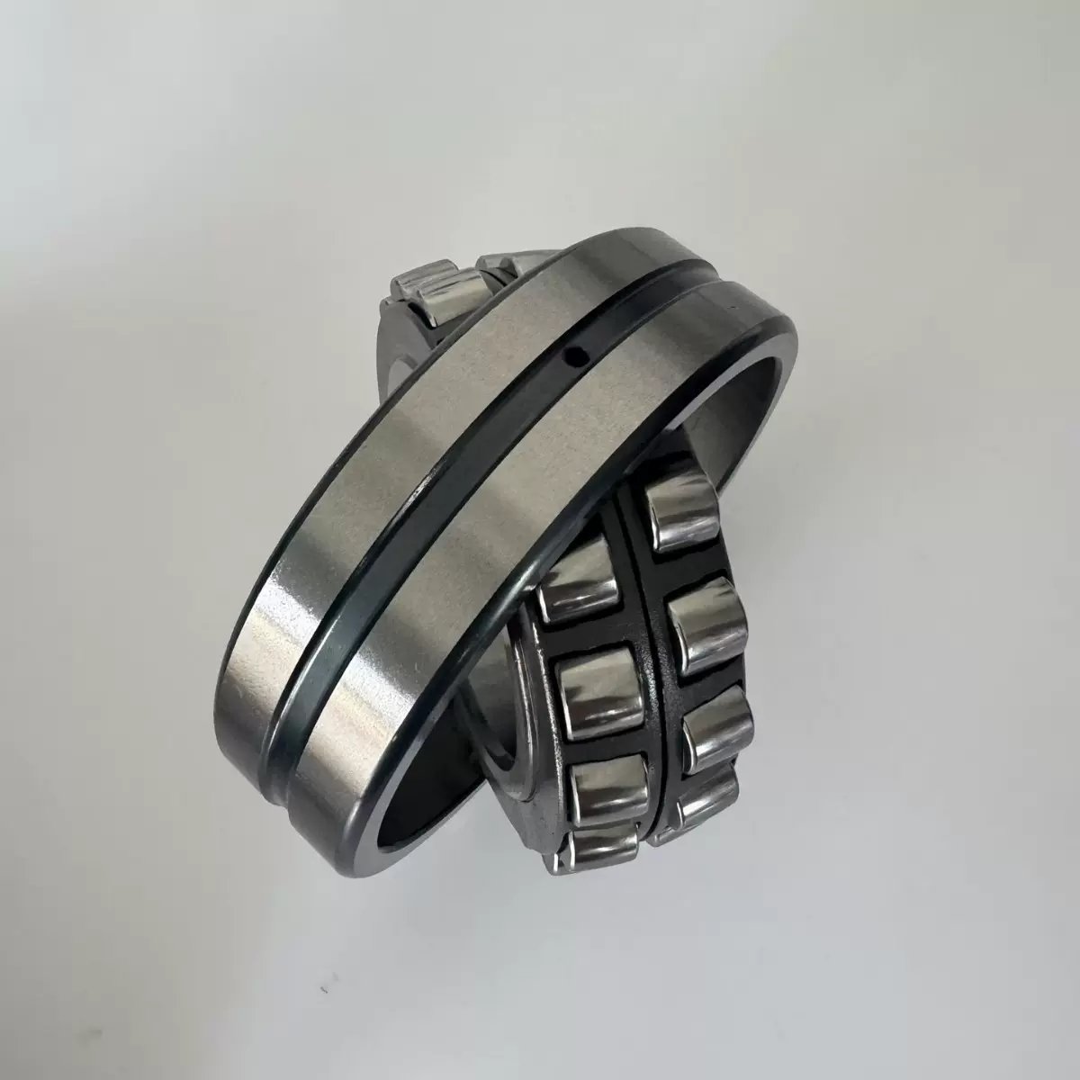 厂家供应调心滚子轴承23130 23132 23134 23136滚子轴承ccw/caw