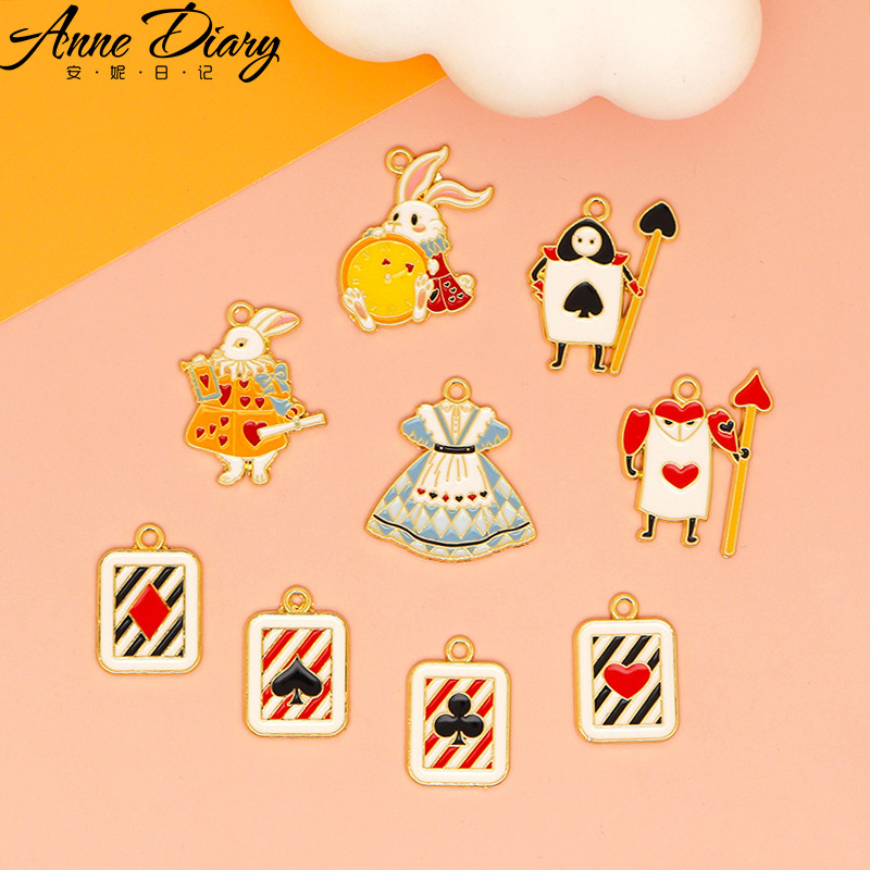 严选diy配饰爱丽丝兔子扑克梦游兔包包装饰品耳环项链吊坠合金